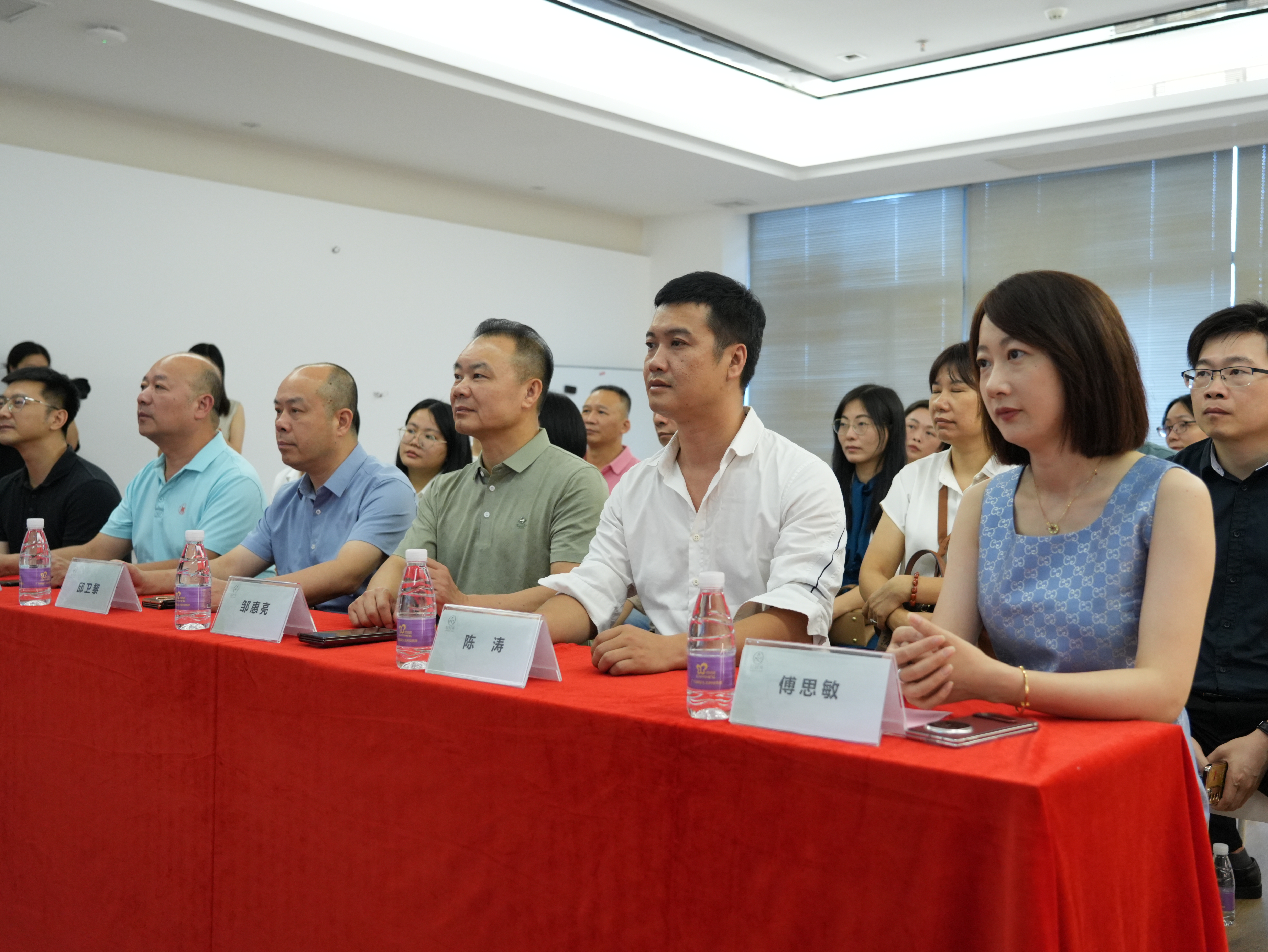 1756093208537405.jpg DSC00170.JPG